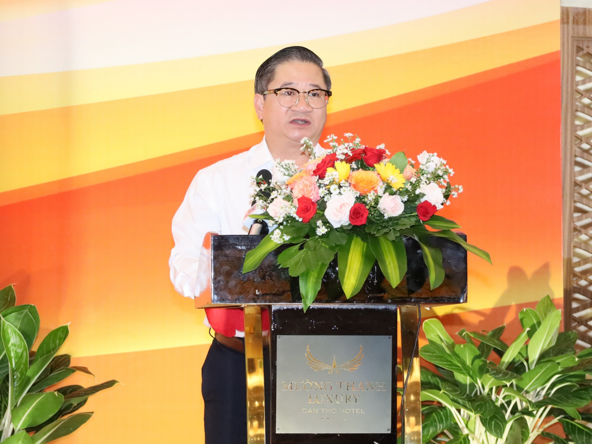 Ông Trần Việt Trường - Chủ tịch UBND TP Cần Thơ trân trọng sự hỗ trợ của TPHCM đối với các tỉnh đồng bằng sông Cửu Long 