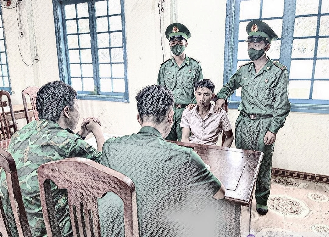 Lực lượng chức năng lấy lời khai đối tượng Nguyễn Văn Năng - Ảnh: Mạnh Hùng