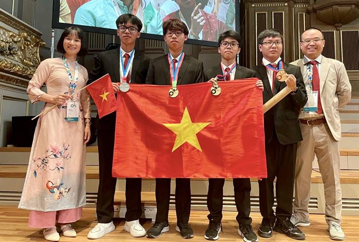 Đội tuyển quốc gia Việt Nam gồm 4 học sinh dự thi Olympic Hóa học Quốc tế