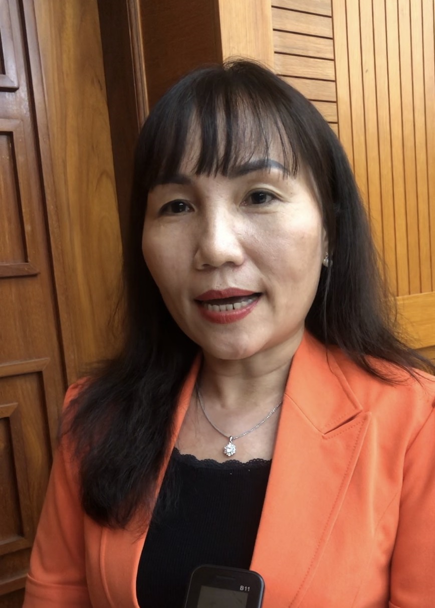 Bà Trịnh Thị Thanh, Phó chủ tịch Hội Liên hiệp phụ nữ TPHCM trả lời phỏng vấn Báo Phụ Nữ TPHCM bên lề hội nghị - Ảnh: Quốc Ngọc