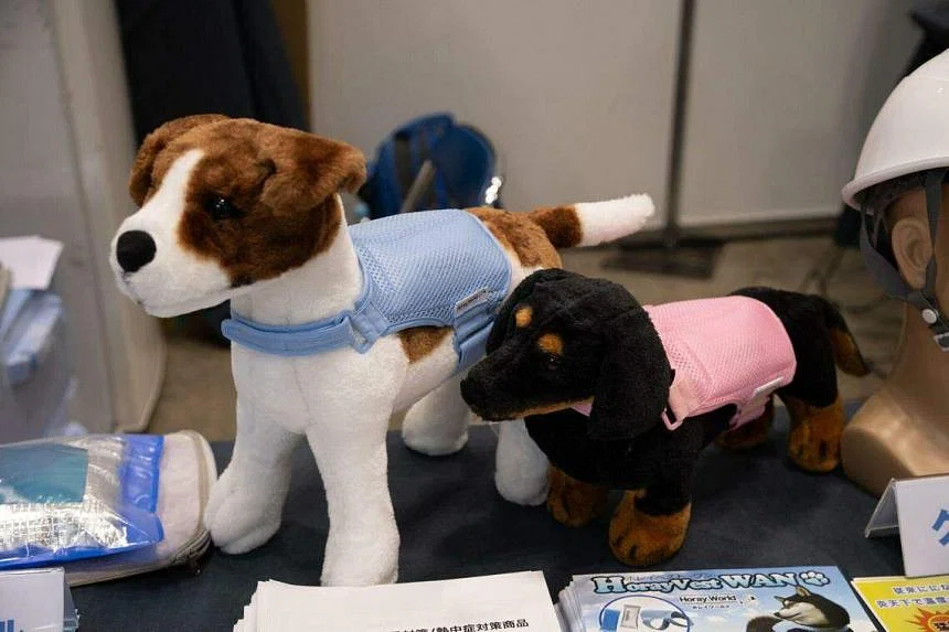 Áo gi lê làm mát dành cho chó của Công ty A-Mec đang được bán với giá