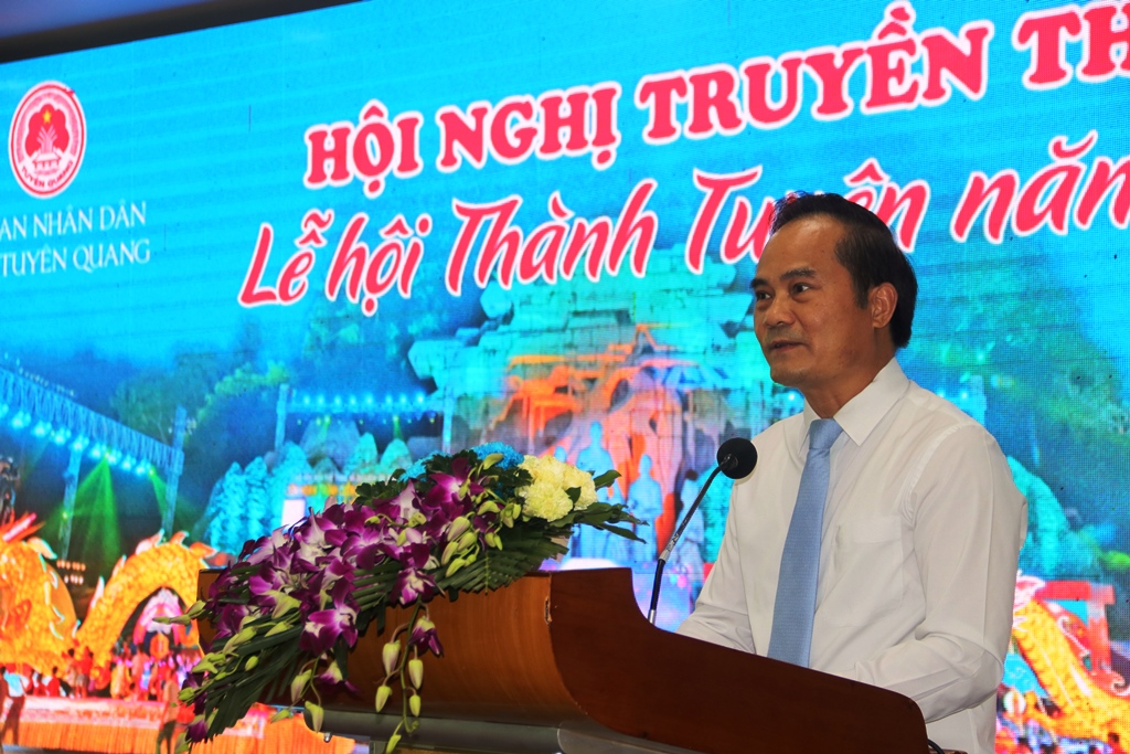 Ông Hoàng Việt Phương – Phó chủ tịch UBND tỉnh Tuyên Quang thông tin về lễ hội 