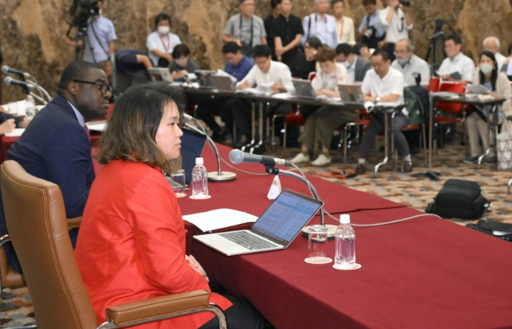 Nhân viên liện Hợp Quốc đã có cuộc họp báo nói về vụ kiện gây chấn động nước Nhật
