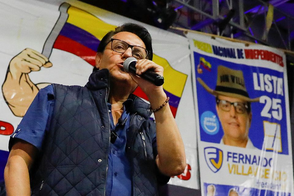 Ứng cử viên tổng thống Ecuador Fernando Villavicencio phát biểu trong một cuộc vận động tranh cử ở Quito, Ecuador.