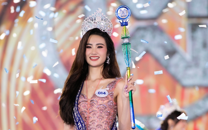 Ý Nhi đăng quang Hoa hậu Thế giới Việt Nam 2023 vào tối 22/7, tại Quy Nhơn, Bình Định