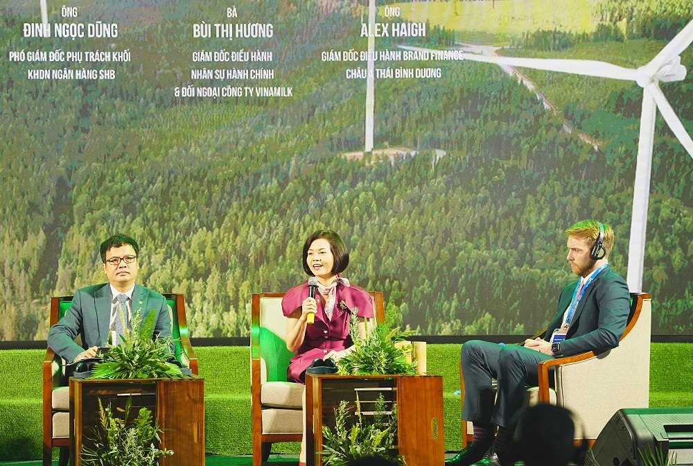 Chia sẻ của Vinamilk về chủ đề “Phát triển xanh - Cách tiếp cận phù hợp cho các thương hiệu Việt” thu hút sự quan tâm tại sự kiện - Ảnh: Mibrand
