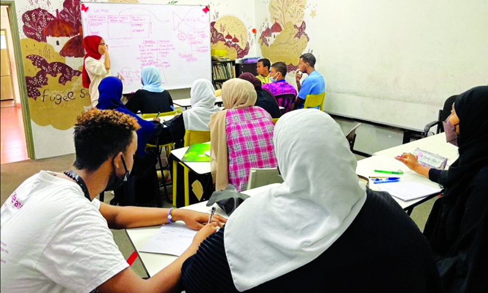 Raudhah Nazran giảng dạy về những kỹ năng khởi nghiệp cho thanh niên tị nạn ở Fugee, Malaysia - Nguồn ảnh: New Asia