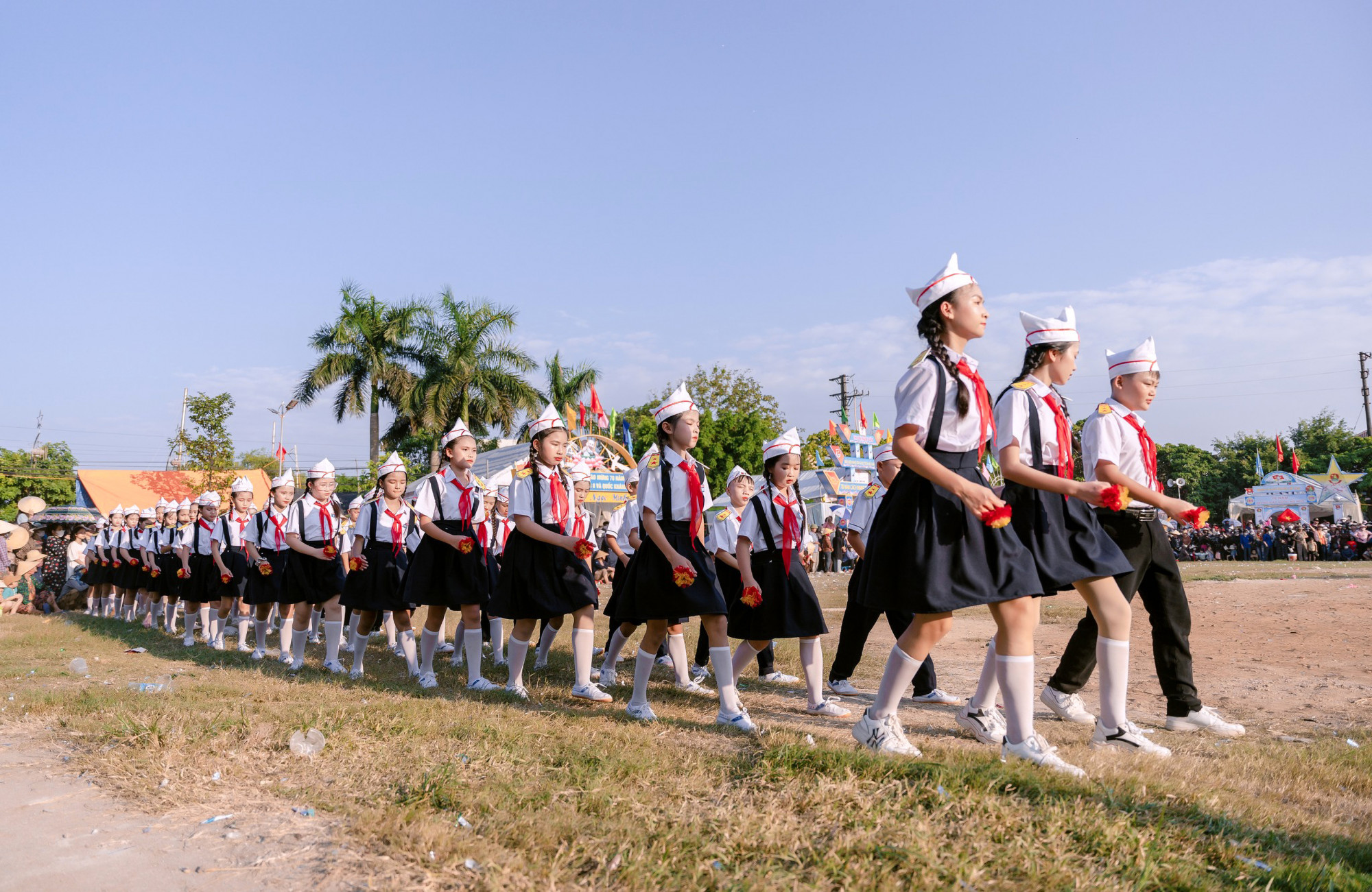 Hội thi nghi thức Đội là một trong những hoạt động được tổ chức thường niên ở các địa phương tại Nghệ An nhằm tạo khí thế vui tươi, phấn khởi trong ngày tết Độc lập của dân tộc.