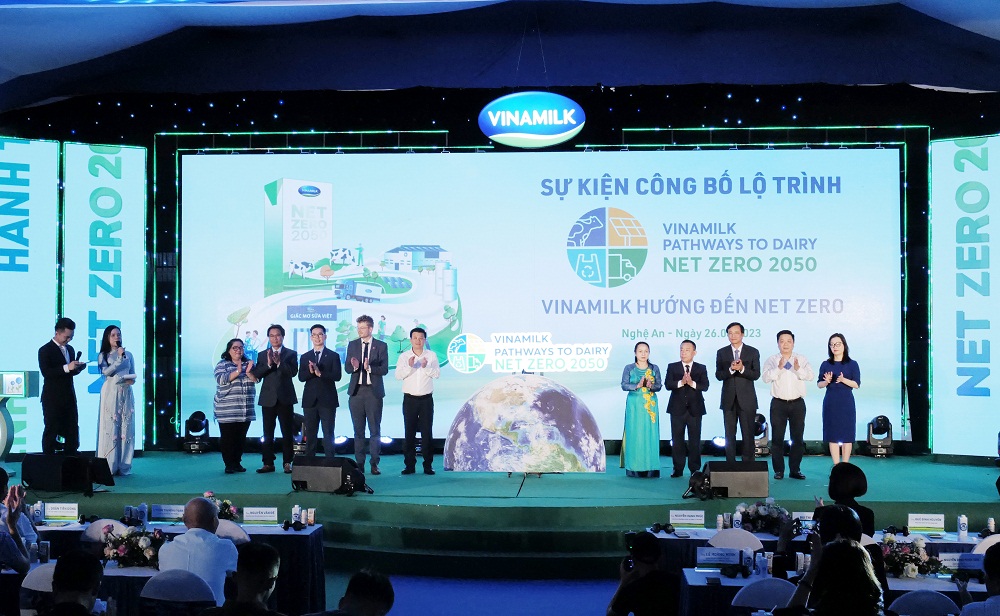 Vinamilk là đơn vị tiên phong công bố các cam kết về Net Zero và lộ trình thực hiện tại Việt Nam - Ảnh: Vinamilk