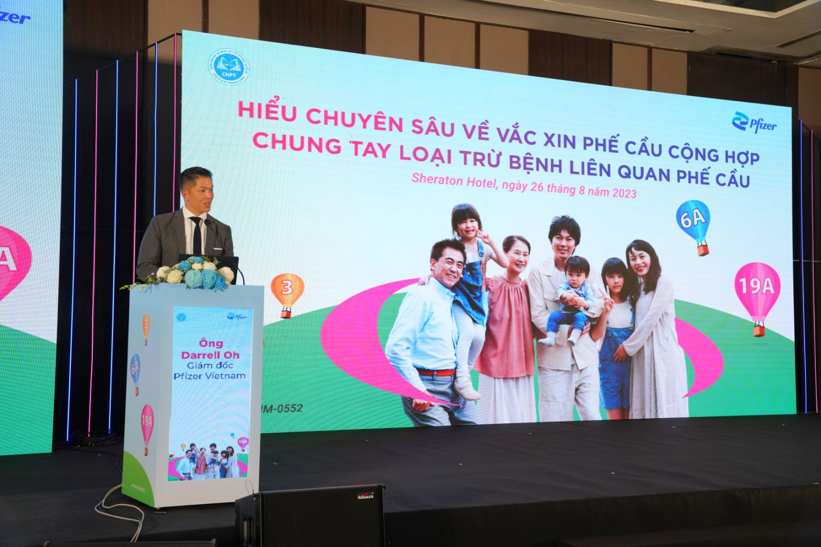 Ông Darrell Oh - Tổng giám đốc Pfizer Việt Nam chia sẻ tại chuỗi hội nghị khoa học - Ảnh: Pfizer Việt Nam