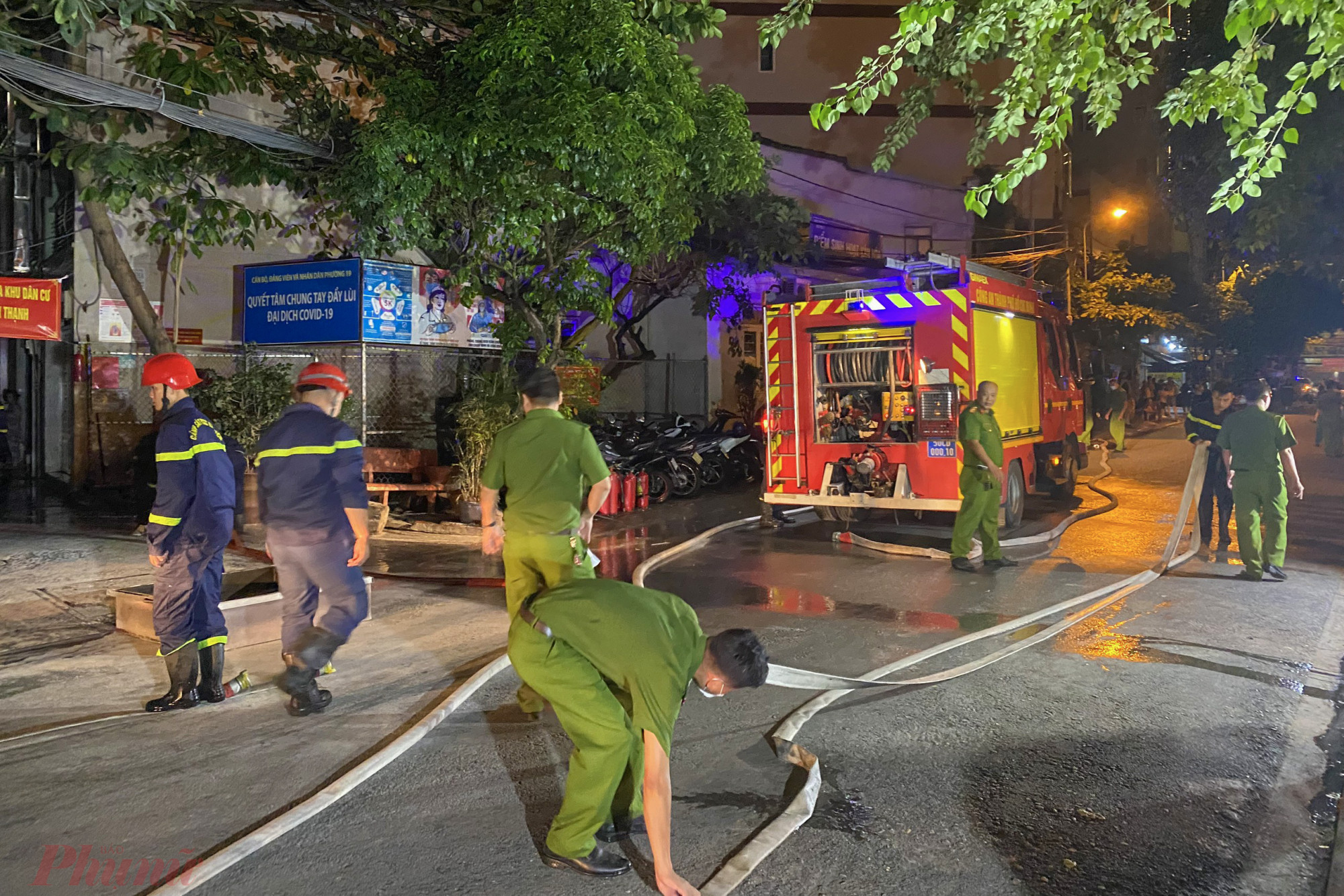 Việc tổ chức thực tập phương án chữa cháy, cứu nạn cứu hộ tại các “Tổ liên gia an toàn PCCC” nhằm nâng cao kỹ năng xử lý tình huống khi có cháy xảy ra
