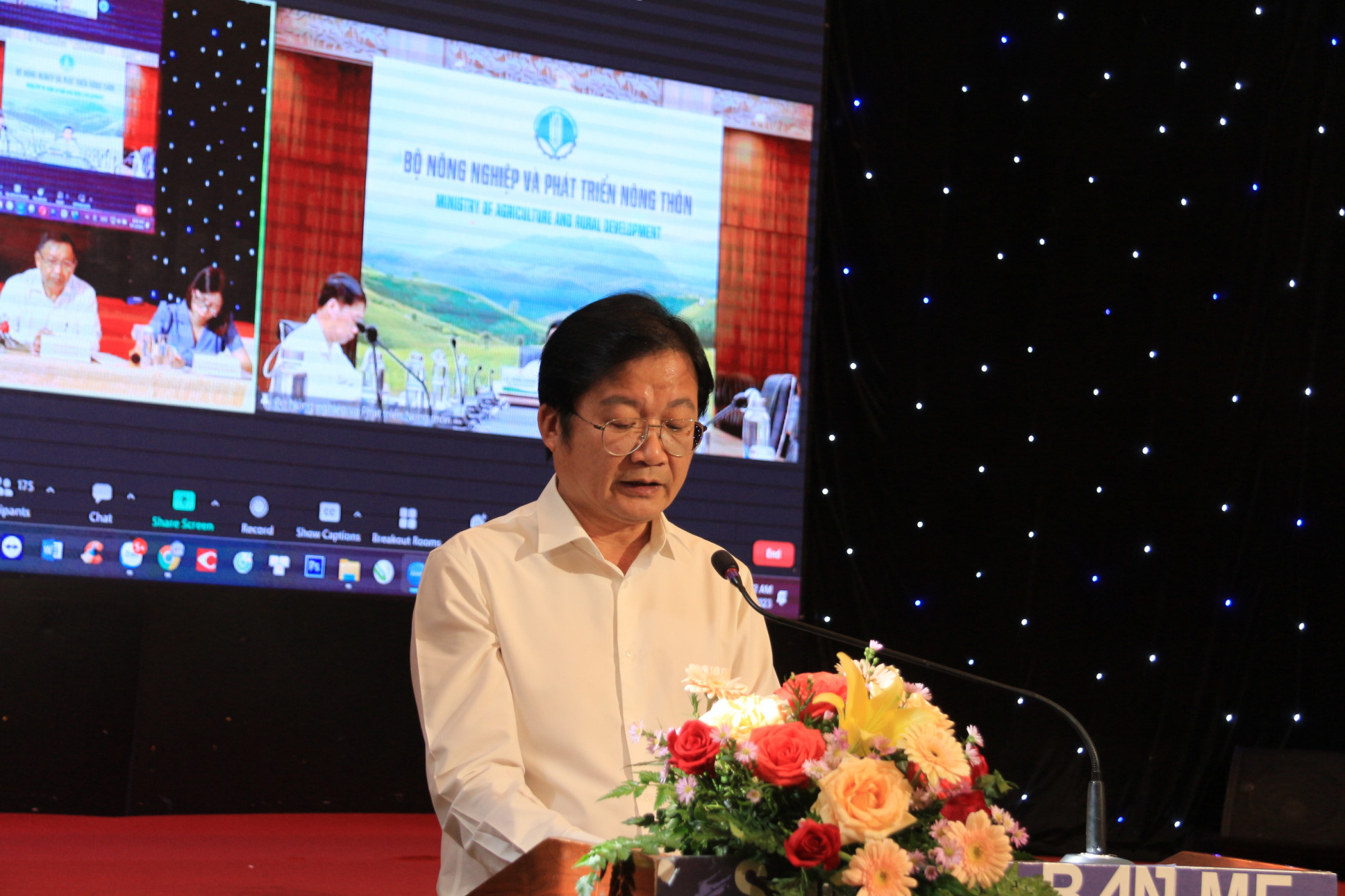 Ông Nguyễn Hoài Dương - Giám đốc Sở NN&PTNT tỉnh Đắk Lắk phát biểu tại buổi diễn đàn