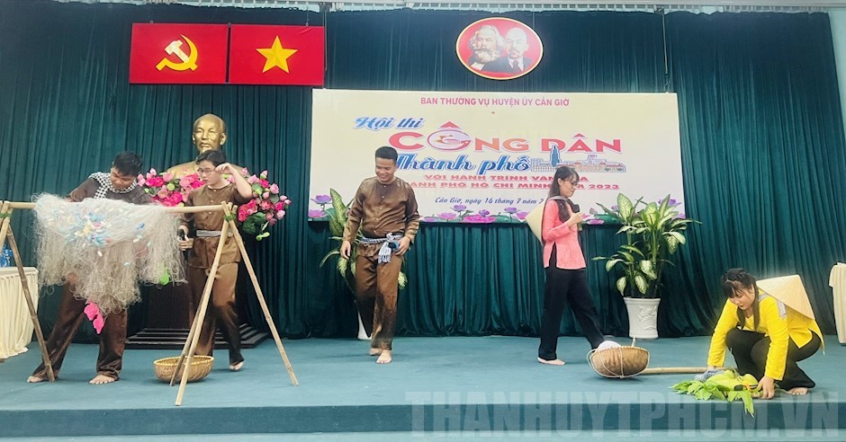 Một tiết mục tham gia hội thi “Công dân thành phố với hành trình văn hóa TPHCM”