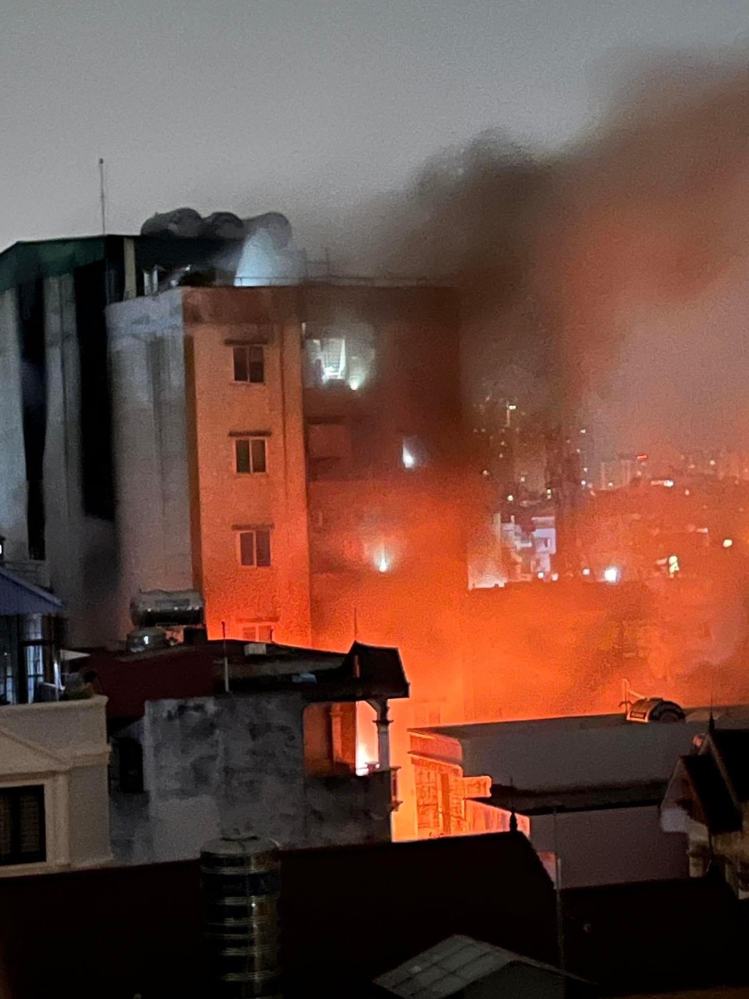 Vụ cháy chung cư mini tại Hà Nội khiến 56 người tử vong