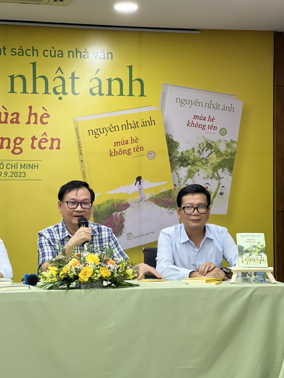 Nhà văn Nguyễn Nhật Ánh tại buổi ra mắt sách vào sáng ngày 19/9. Ảnh: H.Giang