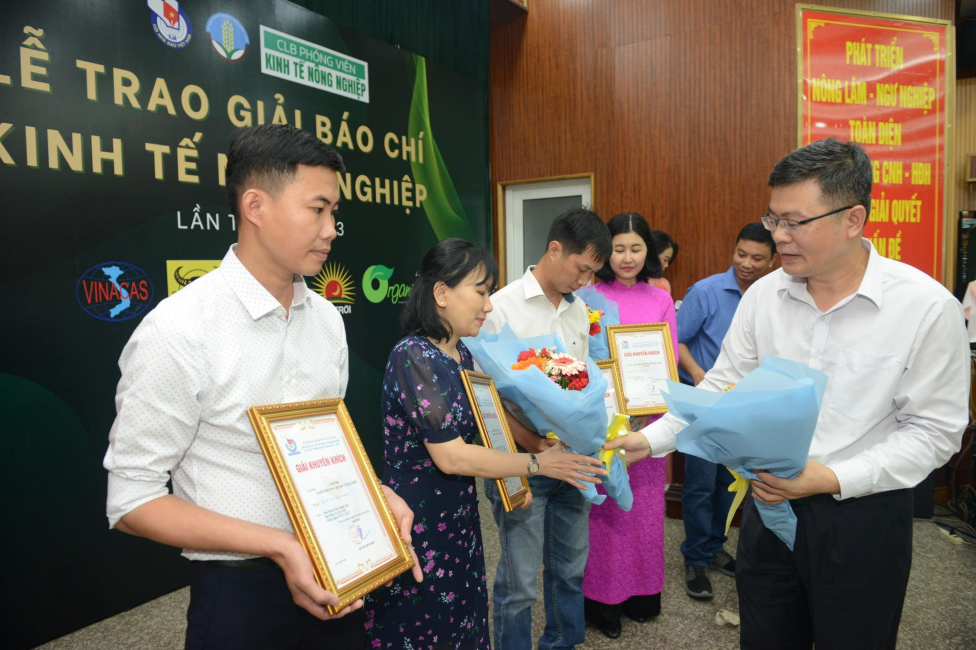 Lễ trao thưởng Giải Báo chí viết về ngành nông nghiệp và phát triển nông thôn Việt Nam lần thứ 5 tổ chức tại TPHCM chiều 21/9.