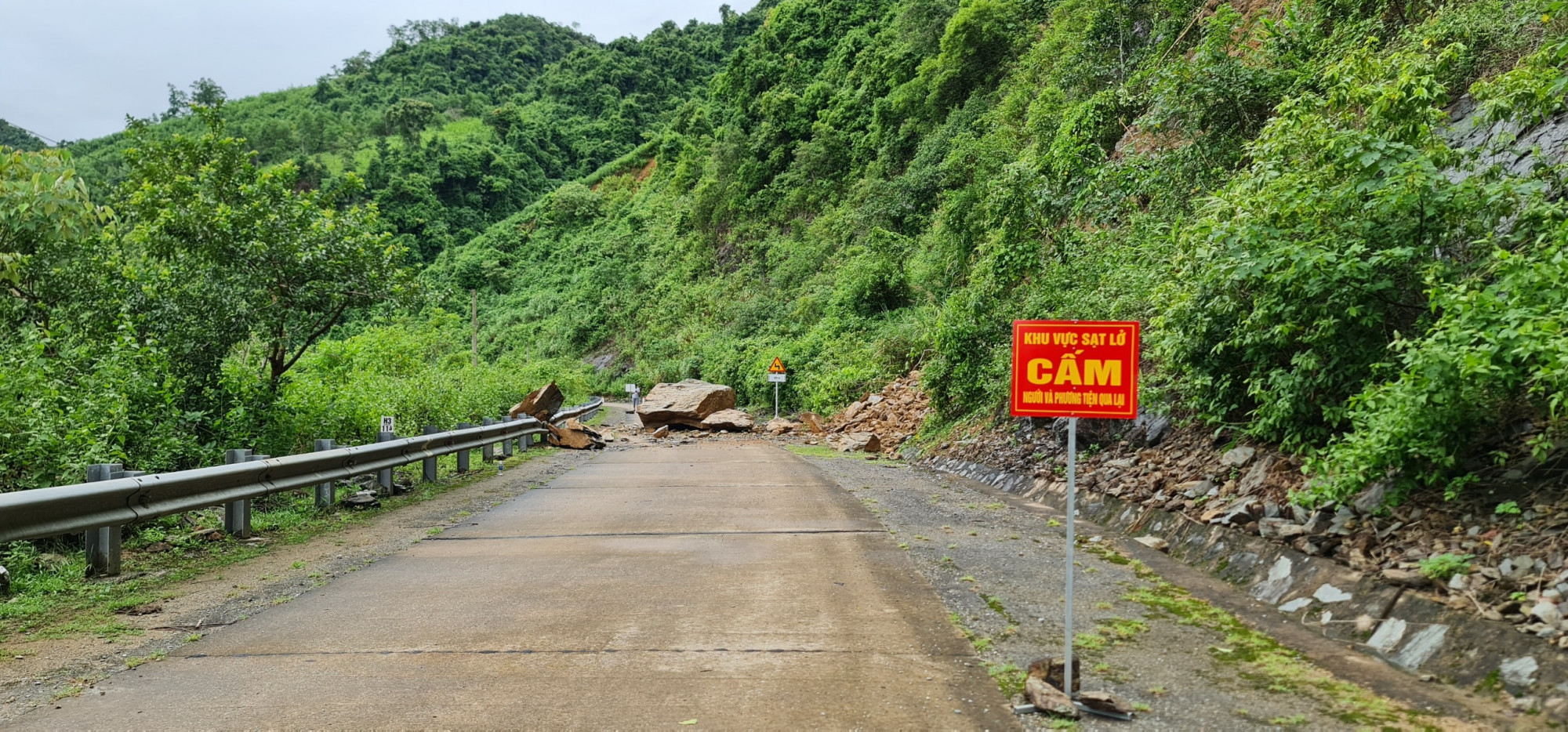 Sạt lở nghiêm trọng diễn ra tại khu vực các xã biên giới