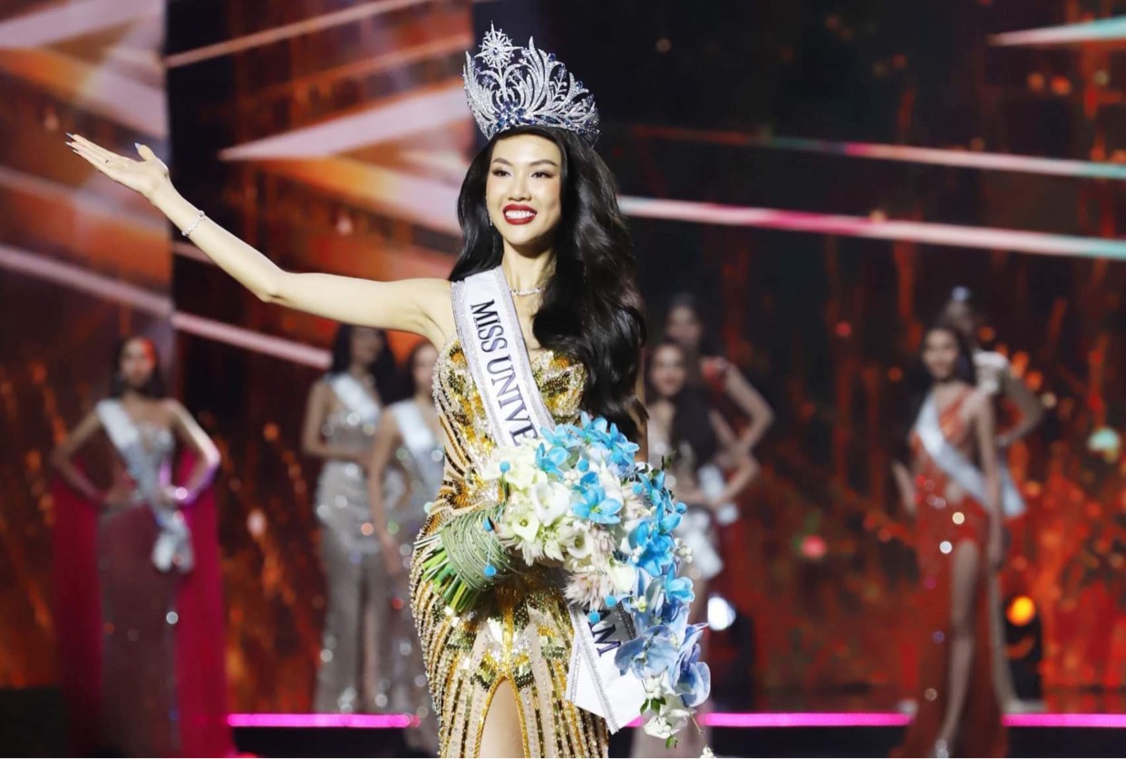 Bùi Quỳnh Hoa đăng quang Miss Universe VietNam 2023