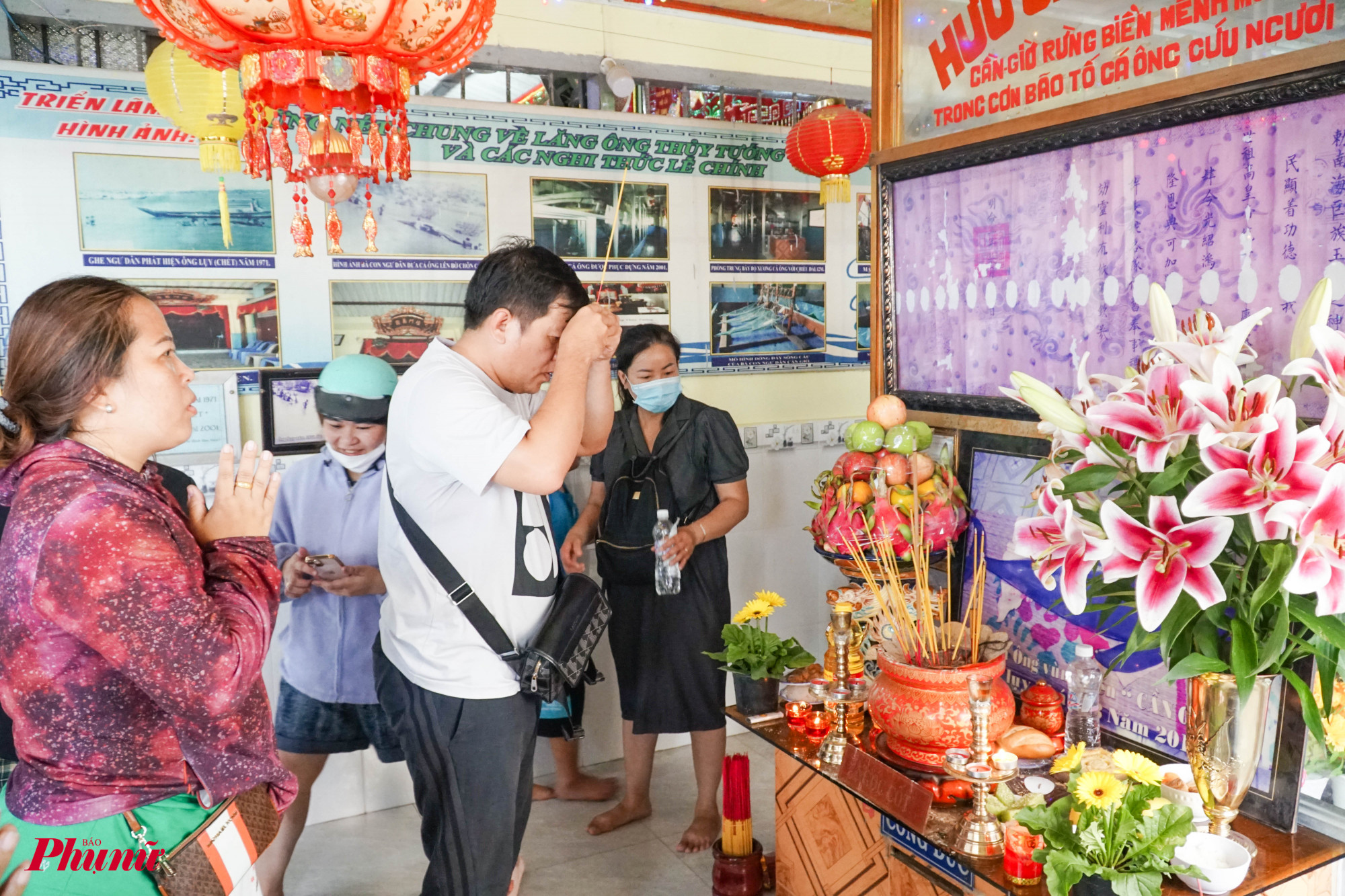 Cần Thạnh (Cần Giờ) là địa phương gắn liền với biển, do đó tục thờ Thần Nam Hải đã trở thành một phần không thể thiếu của người dân