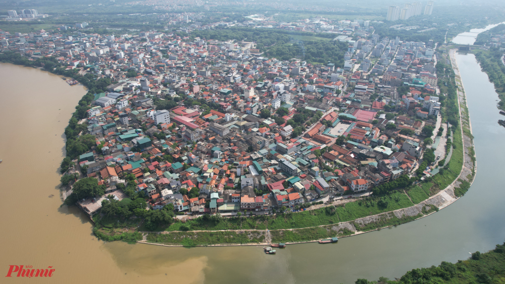 Mới đây, huyện đã hoàn thành dự thảo Đề án thành lập quận, các phường thuộc quận và báo cáo đánh giá trình độ phát triển cơ sở hạ tầng đô thị trình UBND TP; đồng thời xin chủ trương của UBND TP về việc tổ chức lấy ý kiến cử tri đối với Đề án thành lập quận Gia Lâm và các phường thuộc quận Gia Lâm, TP Hà Nội.