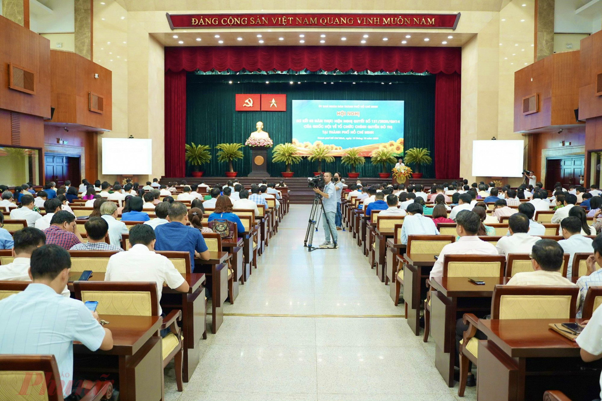 Quang cảnh hội nghị 