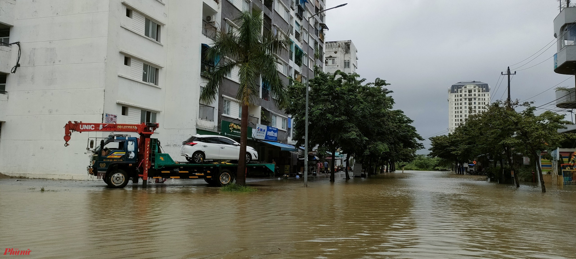 Khu vực chung chư phường Xuân Phú TP Huế nước gập gần 0,5m