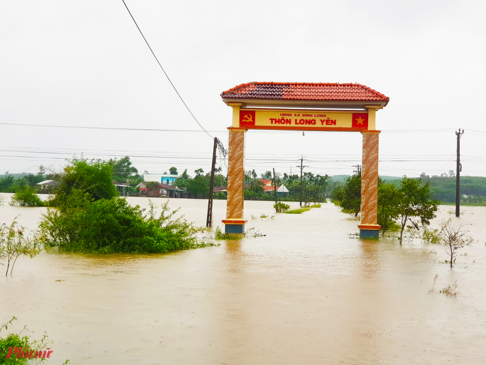 Nhiều khu dân cư bị cô lập