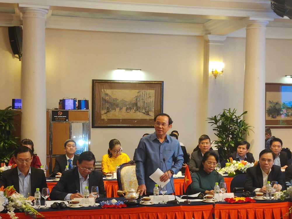 Bí thư Thành ủy TPHCM Nguyễn Văn Nên phát biểu tại buổi làm việc