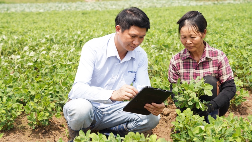 Phụ nữ làm nông nghiệp đang cần sự đồng hành và hỗ trợ kỹ thuật để bắt kịp với sự phát triển của thời đại - Ảnh: Syngenta