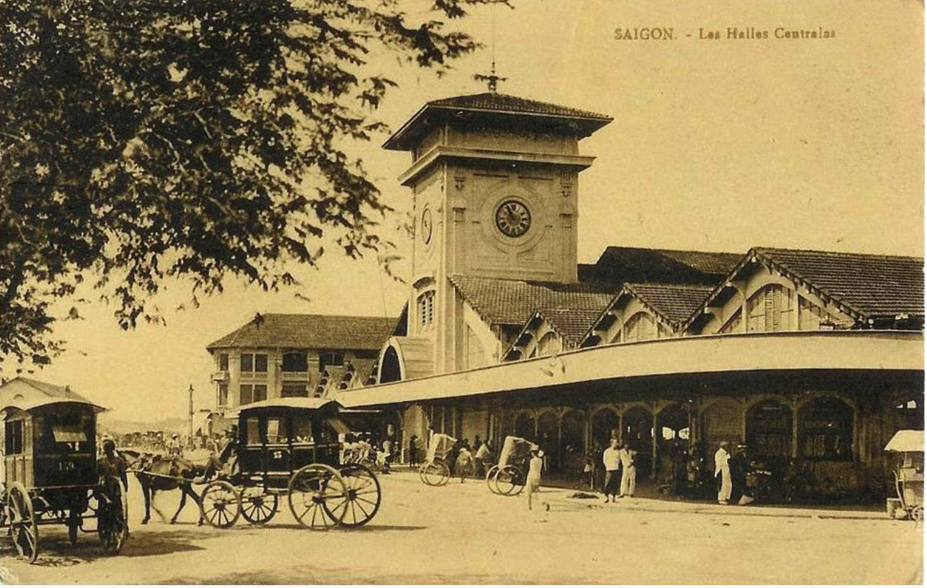 Bưu ảnh chợ Bến Thành năm 1921 (Ảnh tư liệu)