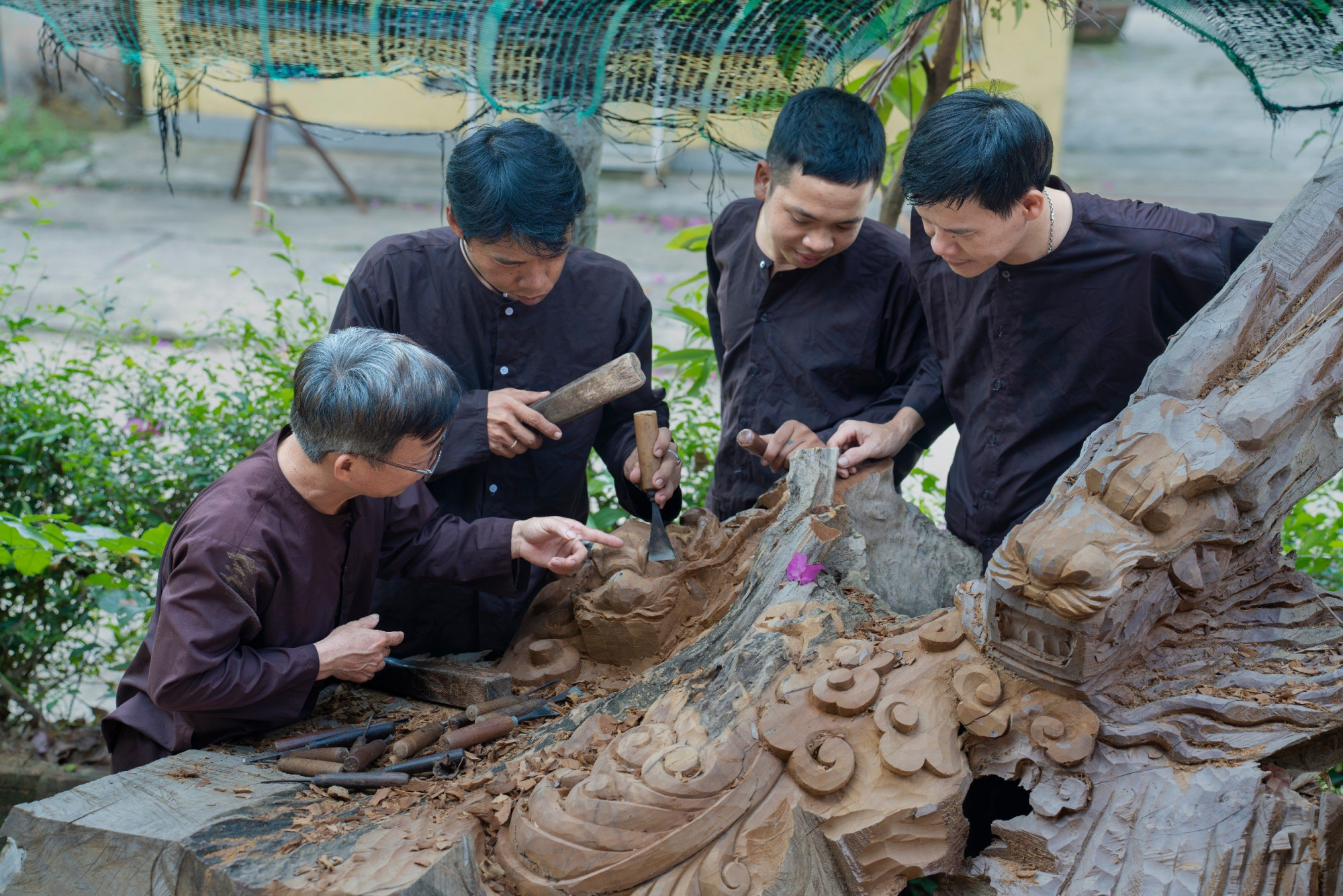 Làng mộc Kim Bồng - Hội An là làng nghề lâu đời, thu hút rất nhiều du khách đến tham quan