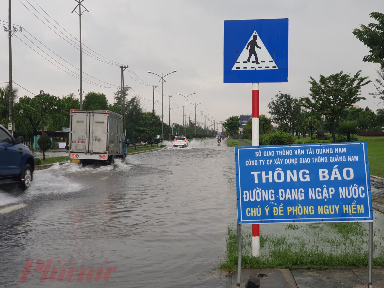 Một điểm trên tuyến đường huyết mạch nối Đà Nẵng và Hội An thường xuyên bị ngập nhưng tỉnh Quảng Nam vẫn chưa xử lý được