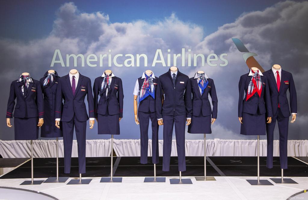 Mẫu đồng phục mới dành cho tiếp viên hàng không của hãng American Airlines do công ty Land's End cung cấp - Ảnh: Brandon Wade /Amerrican Airlines 