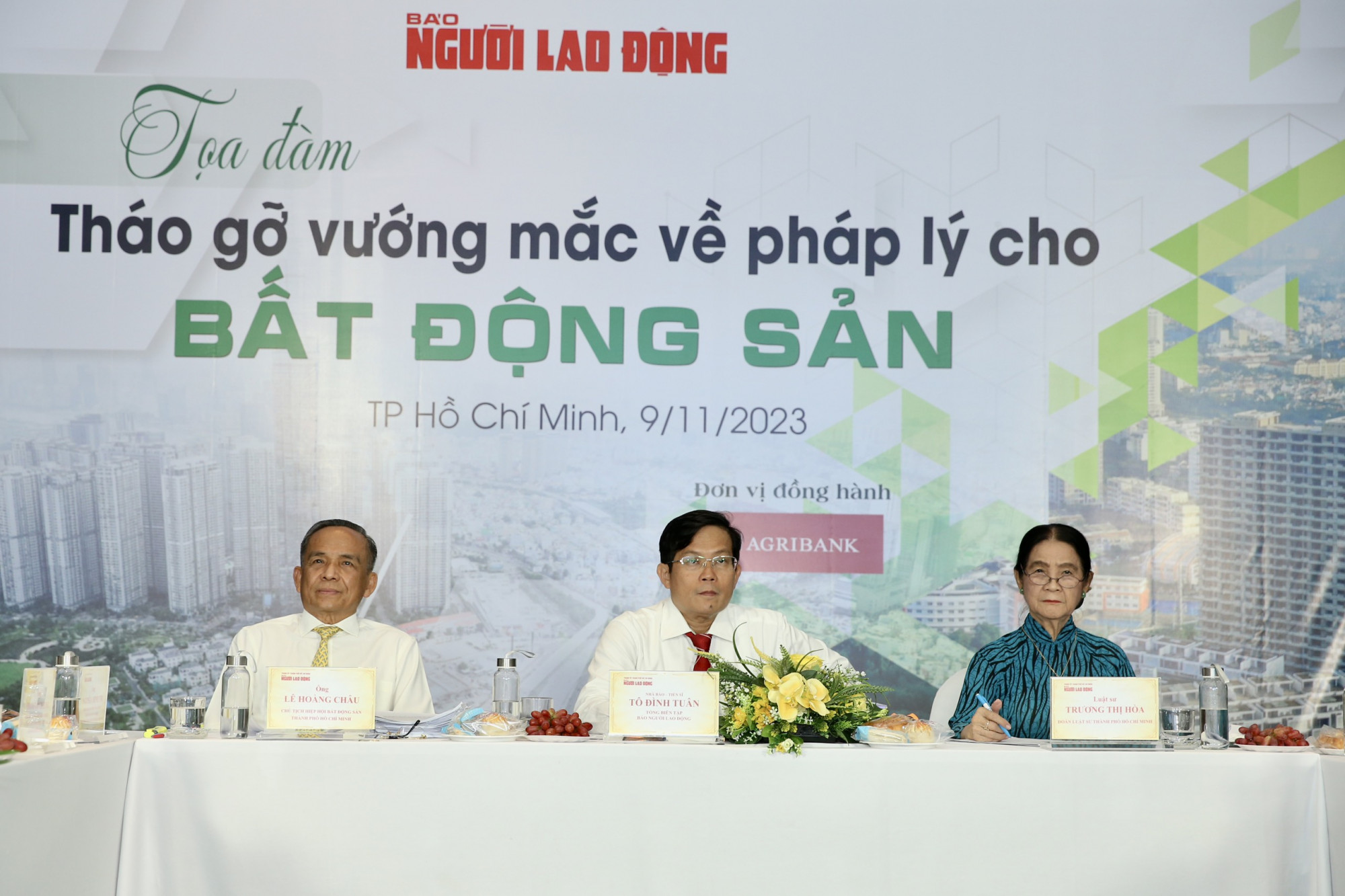 Theo các đại biểu, phải tháo gỡ các điểm nghẽn mà lớn nhất nằm ở pháp lý.