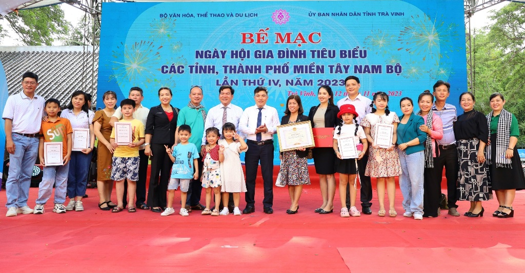 Bế mạc “Ngày hội gia đình tiêu biểu các tỉnh, thành phố miền Tây Nam Bộ lần thứ IV, năm 2023”