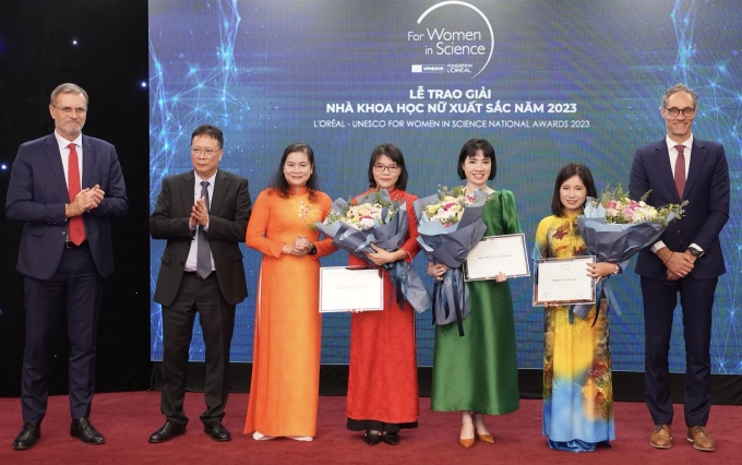 3 nhà khoa học nữ nhận giải thưởng L’Oréal - UNESCO Vì sự phát triển phụ nữ trong khoa học năm 2023.