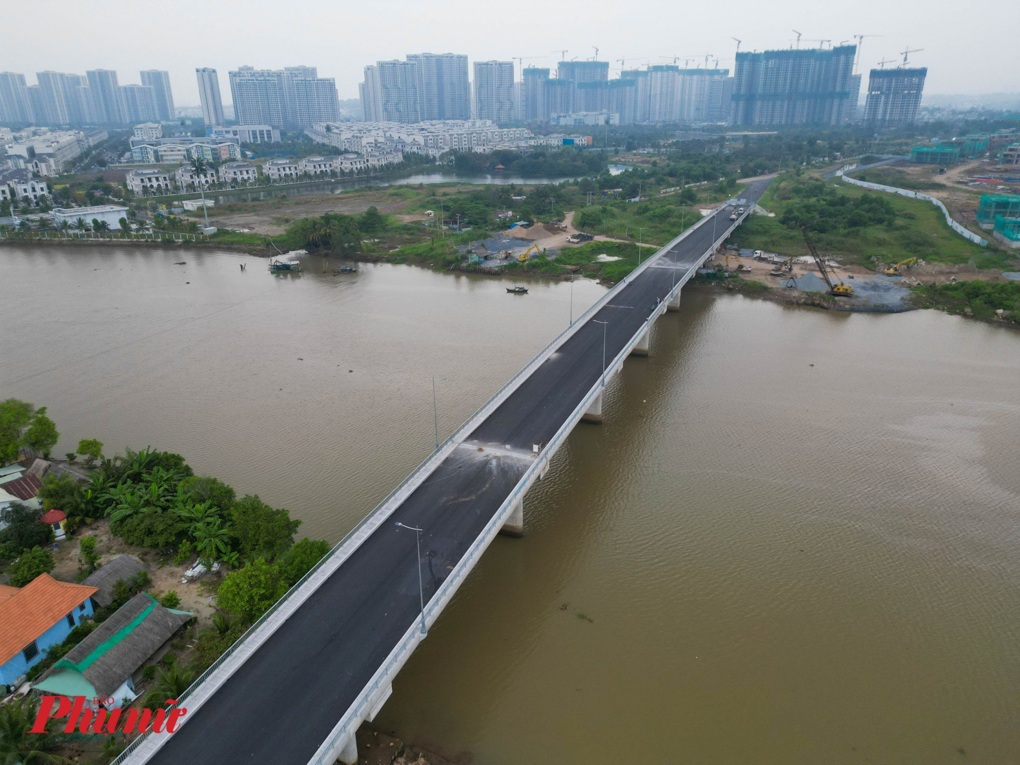 Cầu Long Đại rút ngắn khoảng cách giữa hai phường từ 10 km xuống còn 500 m.