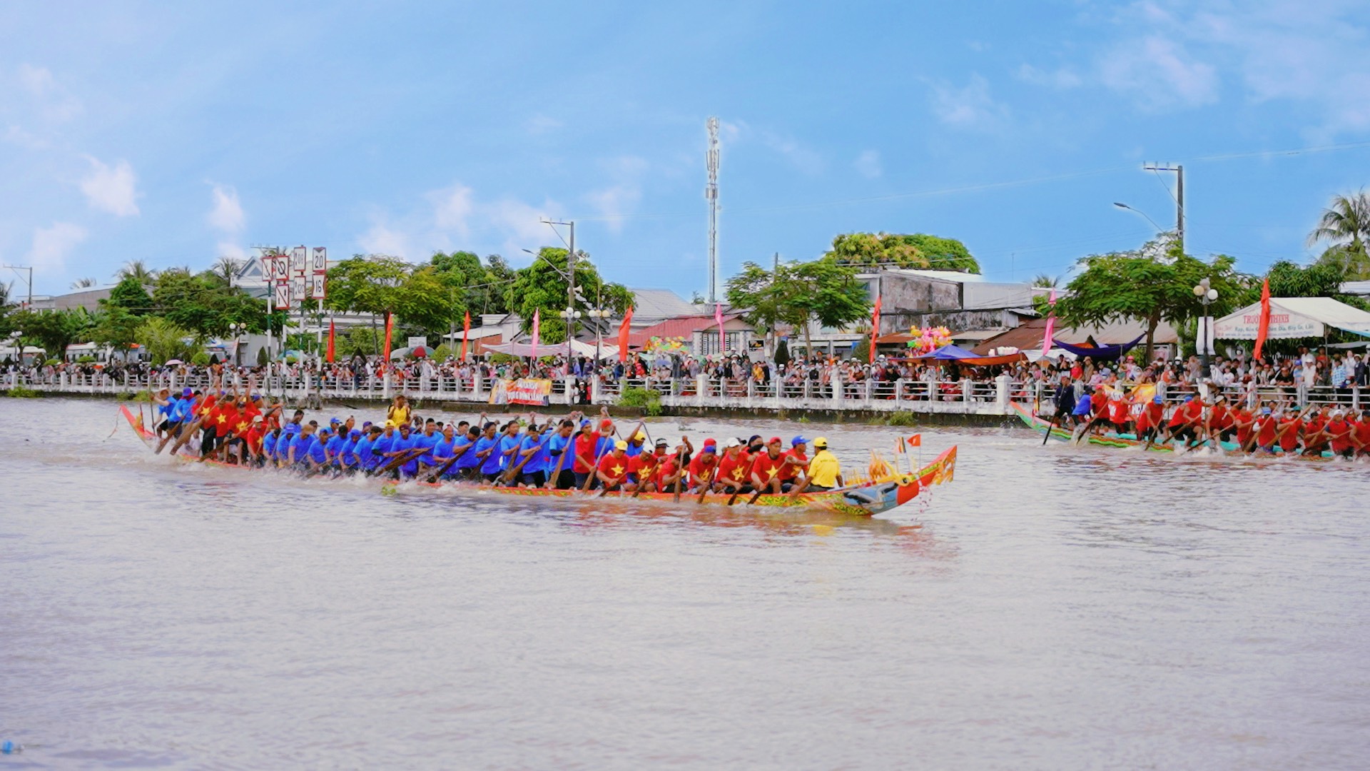 Giải đua ghe Ngo tỉnh Trà Vinh mở rộng mừng Lễ hội Oóc Om Bóc của đồng bào Khmer nhằm thể hiện sức mạnh của sự đoàn kết và văn hóa đặc sắc của đồng bào Khmer Nam Bộ nói chung và Trà Vinh nói riêng - Ảnh: CTV