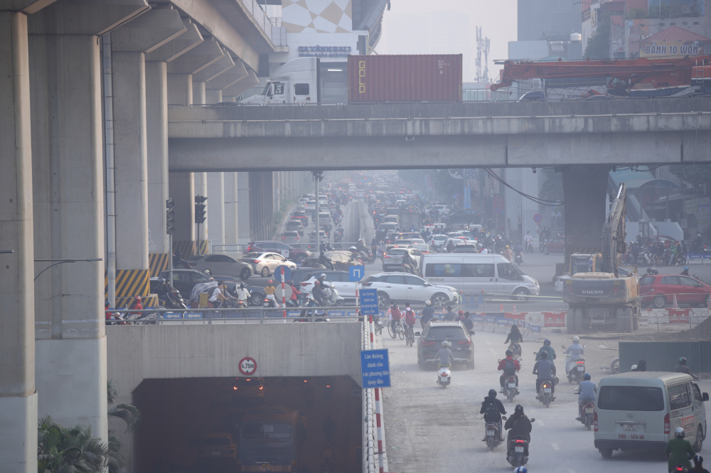 Theo ứng dụng IQAIR, hiện tại, khu vực có chỉ số ô nhiễm không khí cao nhất tại Hà Nội là ở khu vực Quảng Khánh (Tây Hồ, Hà Nội) với chỉ số lên tới 245.