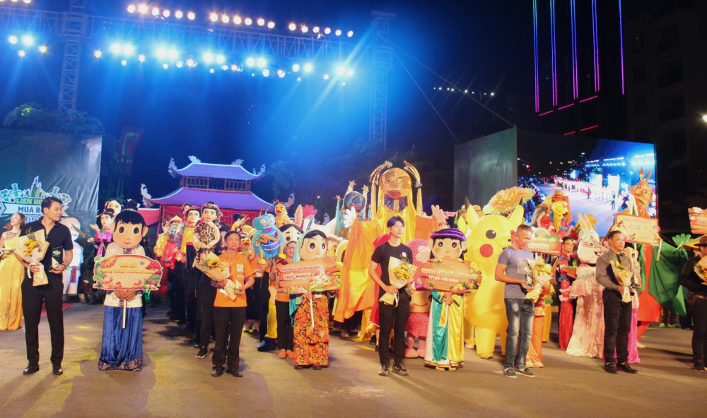 Liên Festival có hơn 100 nghệ sĩ đến từ 9 đơn vị nghệ thuật, gồm có: Nhà hát Múa rối Thăng Long - Hà Nội, Nhà hát Múa rối Cung đình Huế, Nhà hát nghệ thuật truyền thống Đồng Nai, Đoàn rối Xứ dừa Bến Tre…