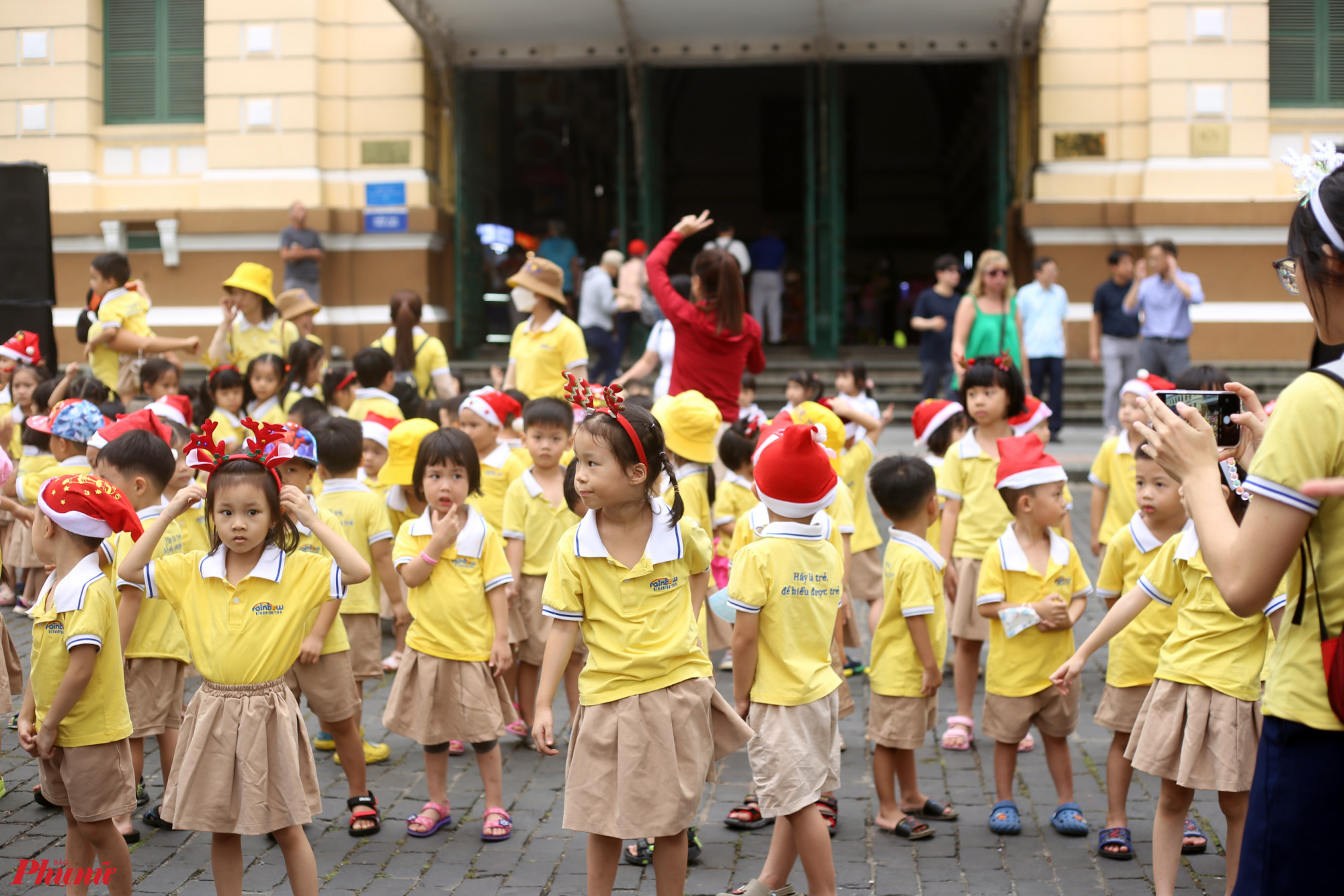 Saigon Urban Street Fest diễn ra trước Bưu điện thành phố, thu hút đông đảo 