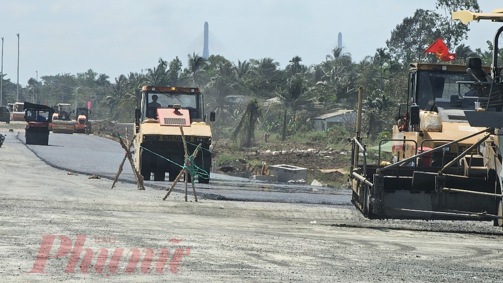 Tập trung đẩy nhanh tiến độ thi công