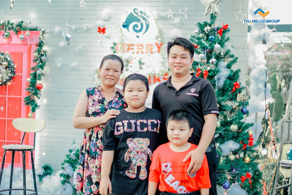 Vào đêm Noel, nơi đây sẽ trở thành điểm thu hút rất đông giới trẻ và các gia đình tới vui chơi