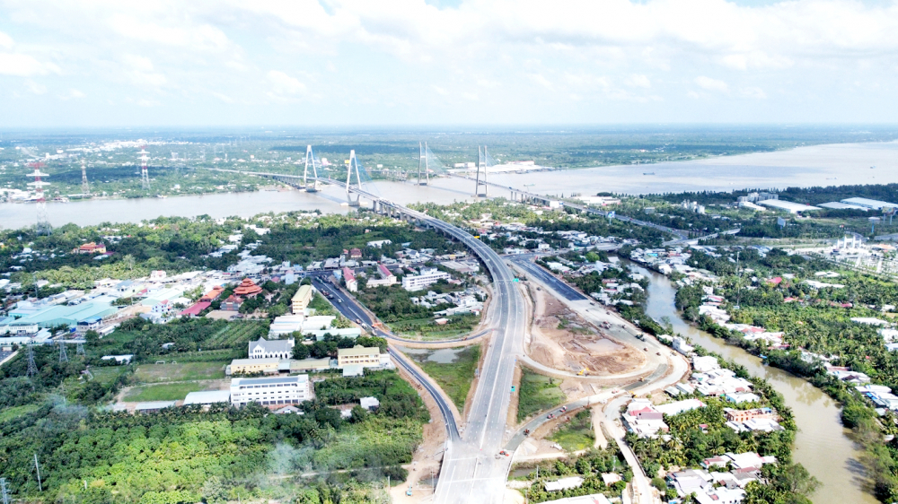 Cầu Mỹ Thuận 2 song song với cầu Mỹ Thuận hiện hữu, sắp được đưa vào khai thác - ẢNH: THANH LÂM