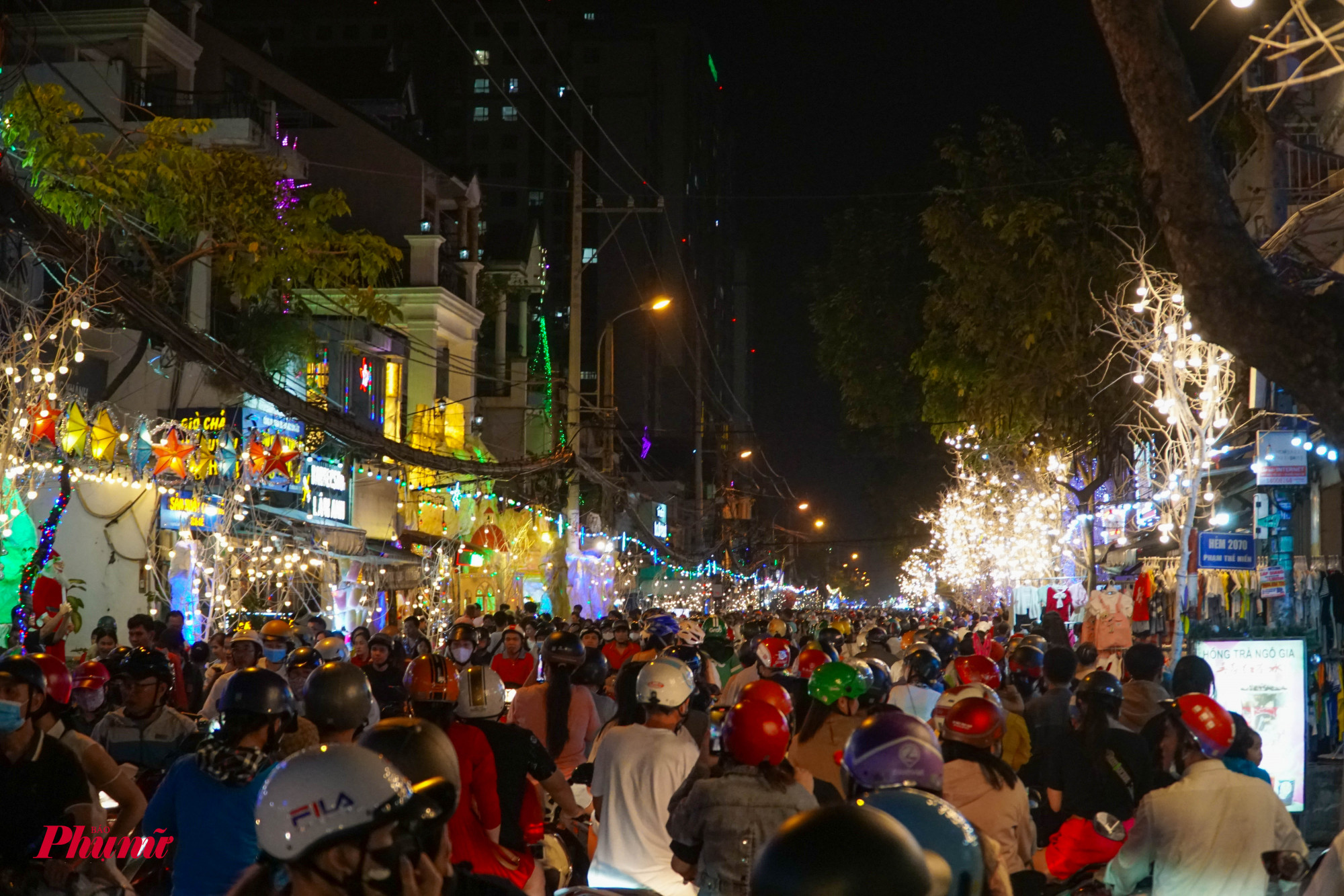 Một số đoạn gần nhà thờ, thường sảy ra tình trạng kẹt xe, phương tiện di chuyển chậm 