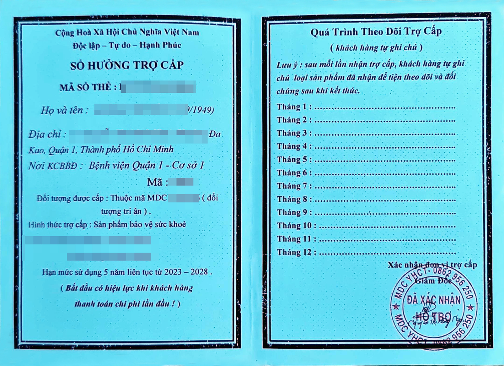 Sổ trợ cấp mạo danh Bệnh viện Y học cổ truyền TPHCM được những kẻ lừa đảo đưa cho một bệnh nhân - ẢNH: N.H.