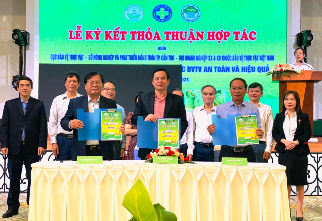 ký kết chương trình hợp tác “Sử dụng thuốc BVTV an toàn và hiệu quả”, giai đoạn từ năm 2023-2025