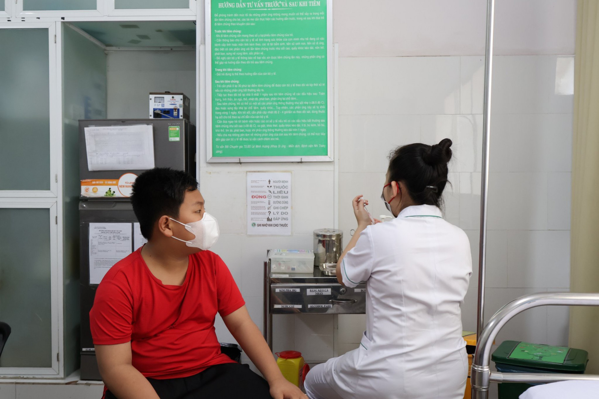 Trẻ em được tiêm vaccine tại TPHCM