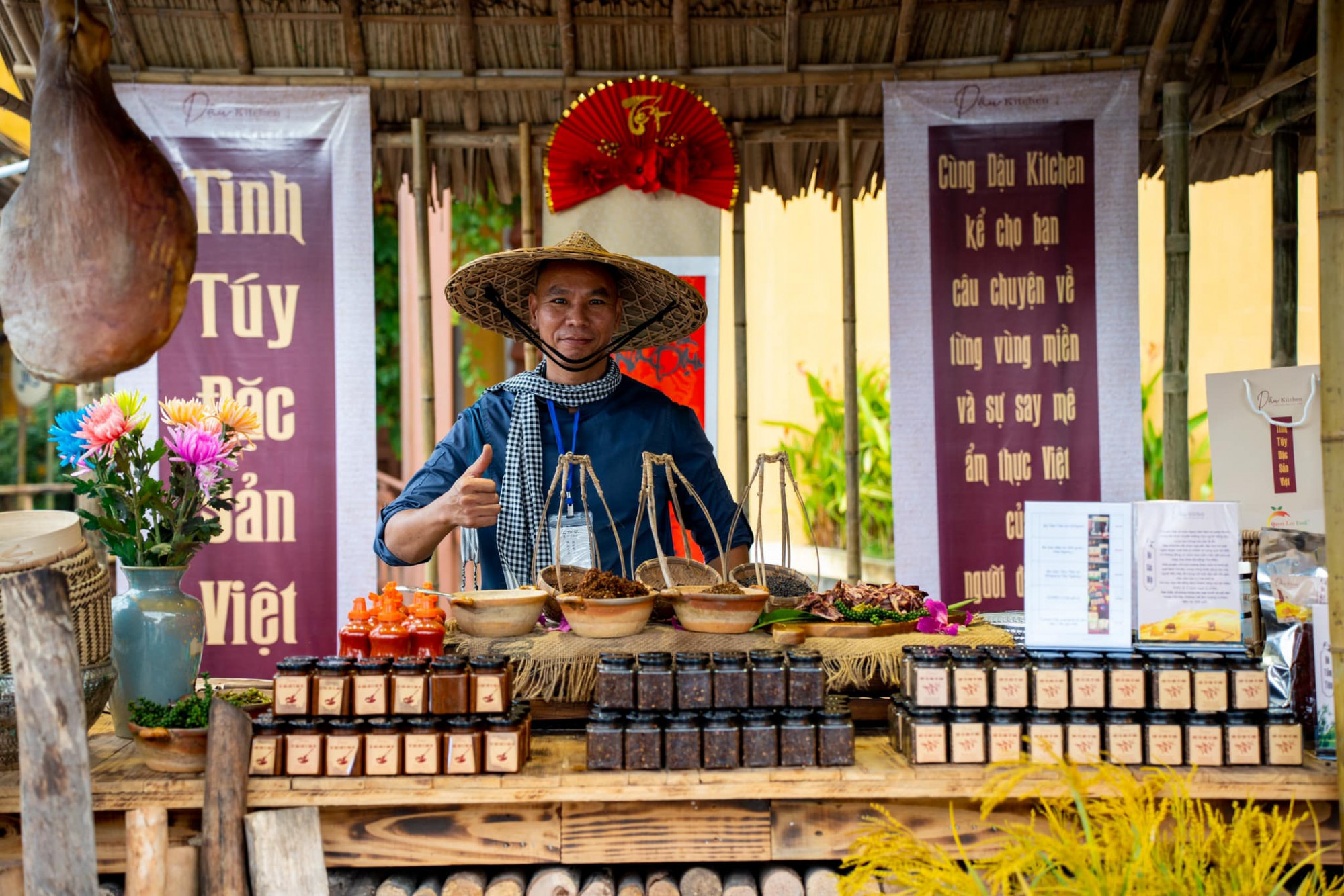 Với sự tập trung đa dạng, dày đặc các gian hàng ẩm thực, sản phẩm ẩm thực trong và ngoài tỉnh Quảng Nam, đã mang đến một lễ hội ẩm thực quy mô, hoành tráng nhất từ trước đến nay tại Quảng Nam