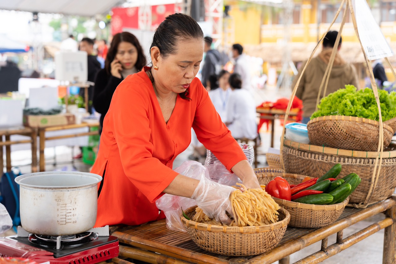 Cao lầu- Đặc sản nổi tiếng Hội An